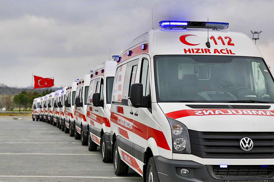 Ambulanslar için Işıklı ve Sesli Uyarı / İkaz Sistemleri